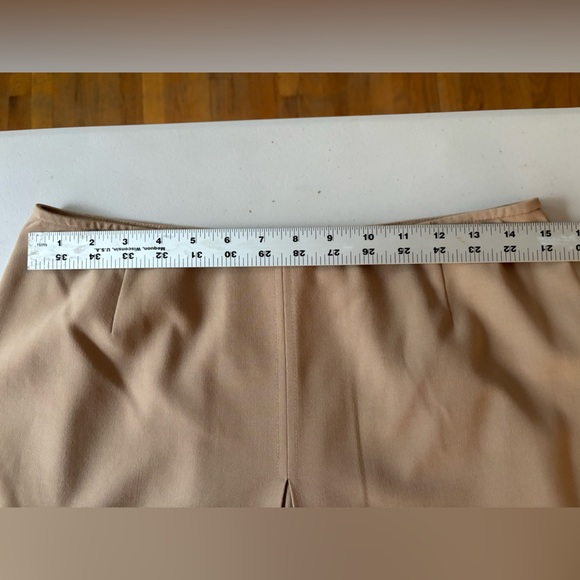 Eddie Bauer tan skirt - Picture 3 of 5